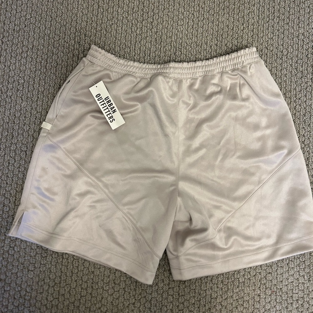 NEVER WORN Urban Outfitters shorts